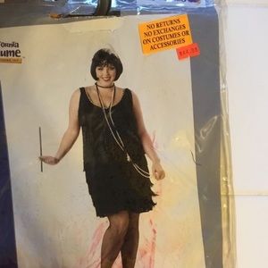 Flapper costume with wig